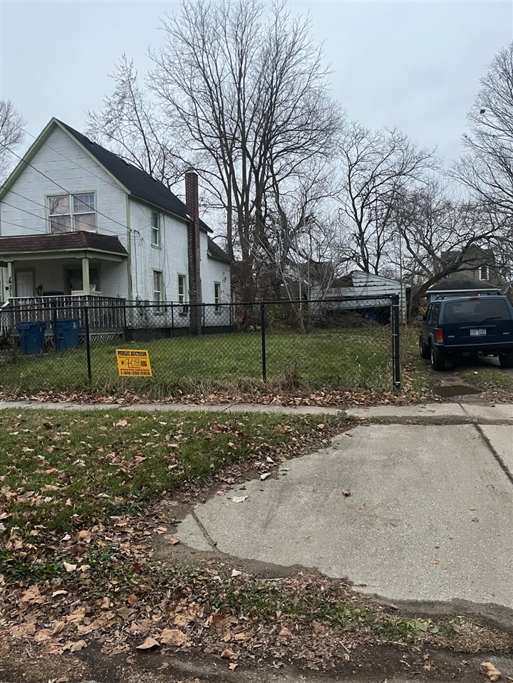 633 Trimble Avenue, Kalamazoo, MI, 49048-1931