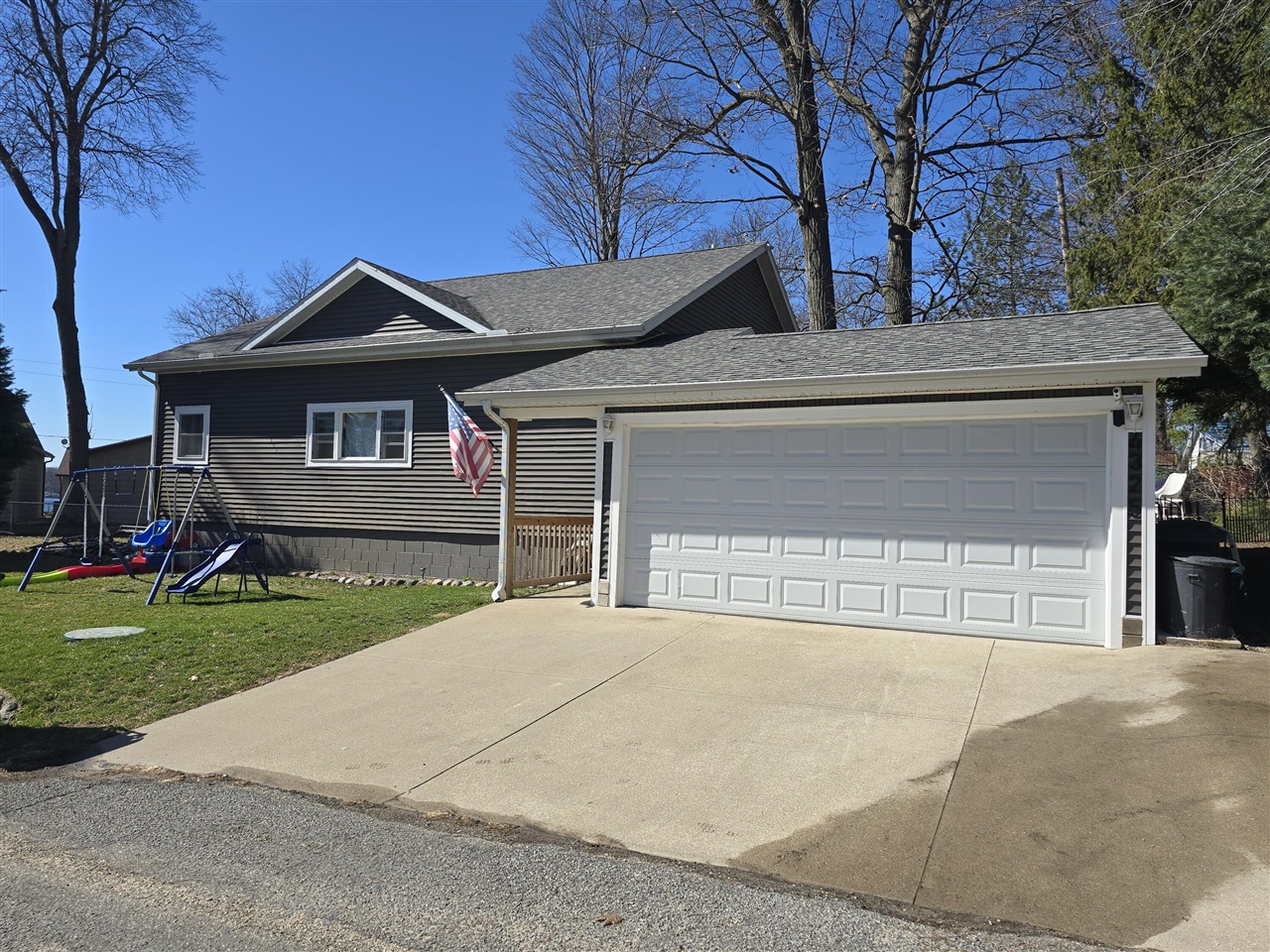 4325 Indian Isle Street, Battle Creek, MI, 49017-9272