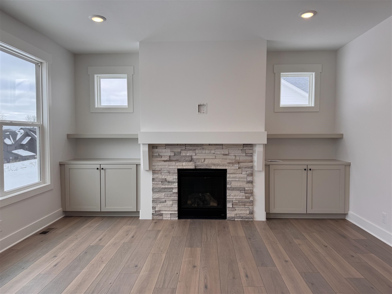 8288 Eagle Peak Drive, Jenison, MI, 49428-8792