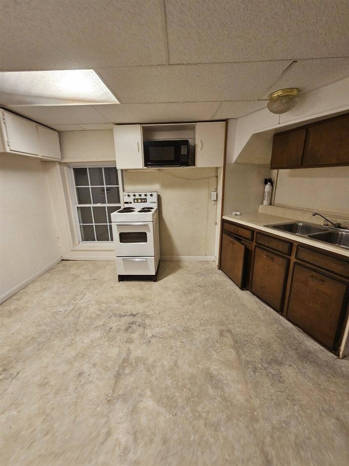 670 Sheridan Road, Saint Joseph, MI, 49085