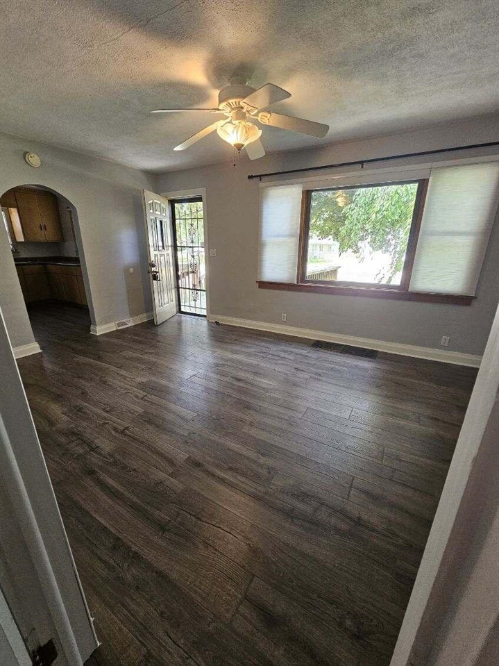 670 Sheridan Road, Saint Joseph, MI, 49085