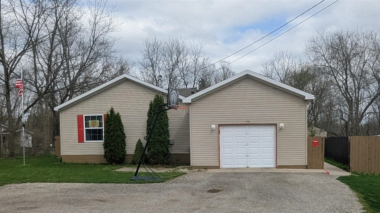 134 N 5th Street, Cedar Springs, MI, 49319