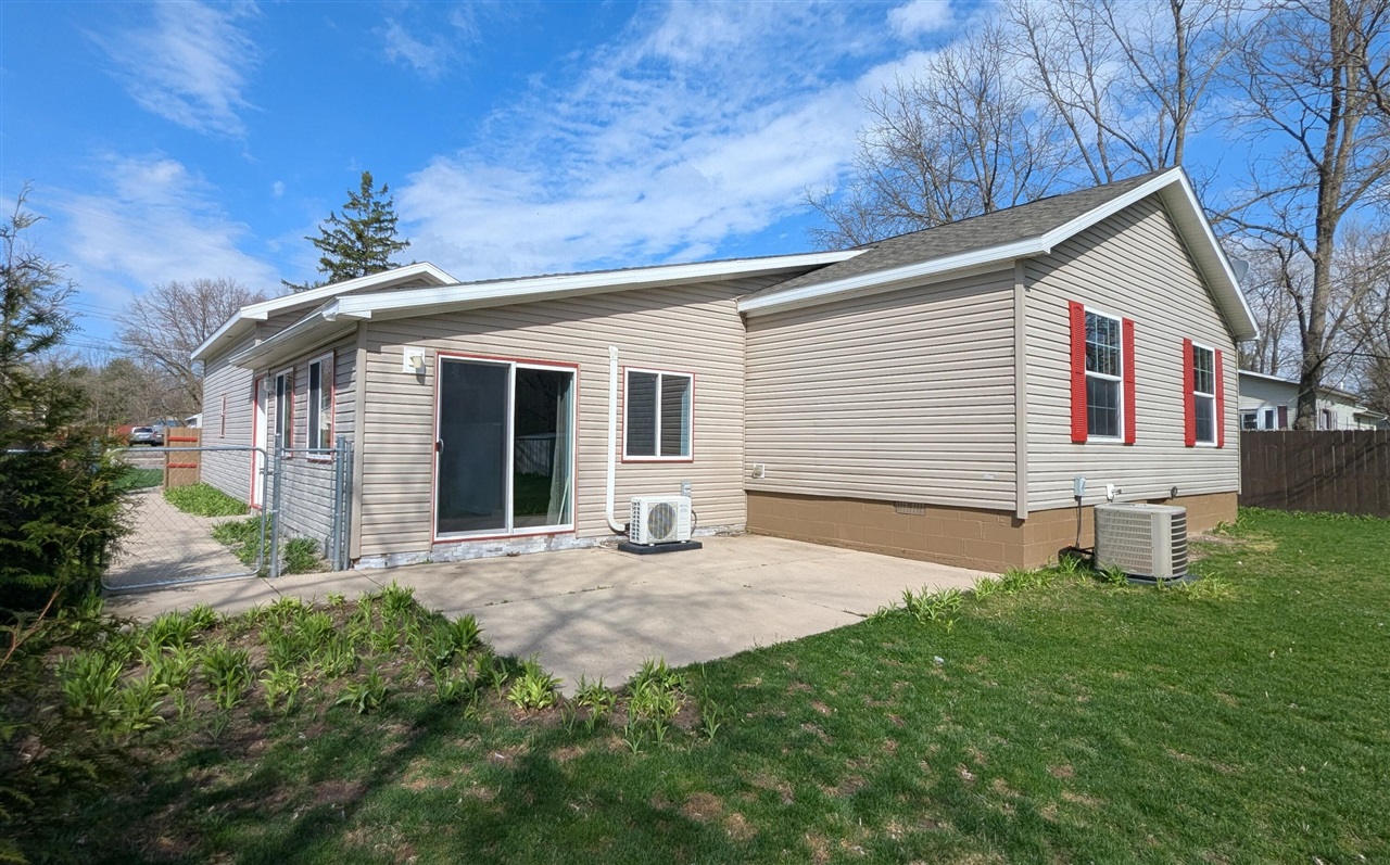 134 N 5th Street, Cedar Springs, MI, 49319