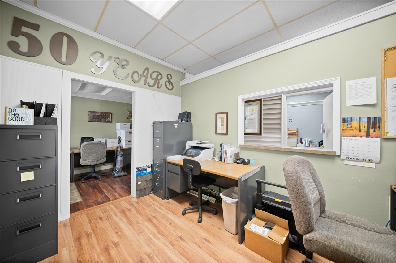 3955 W River Drive, Comstock Park, MI, 49321