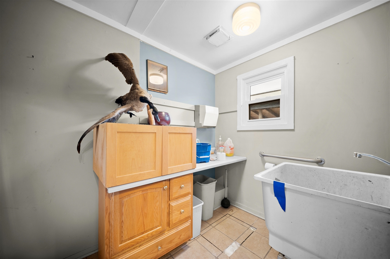 3955 W River Drive, Comstock Park, MI, 49321