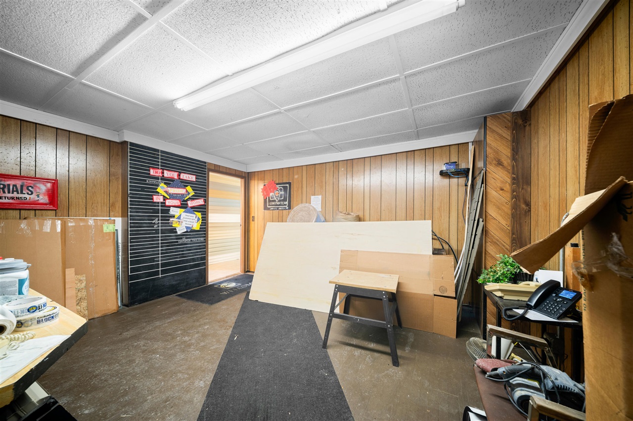 3955 W River Drive, Comstock Park, MI, 49321