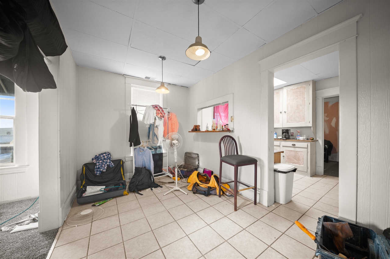 3955 W River Drive, Comstock Park, MI, 49321