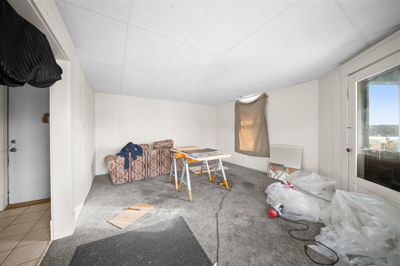 3955 W River Drive, Comstock Park, MI, 49321