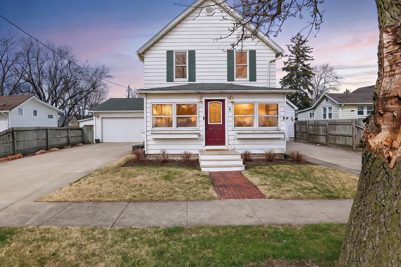 9 E Beech Street, Three Oaks, MI, 49128