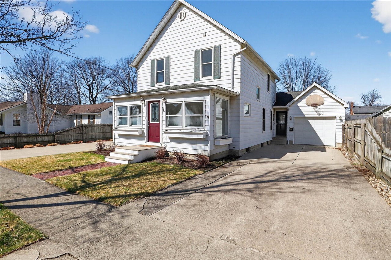 9 E Beech Street, Three Oaks, MI, 49128