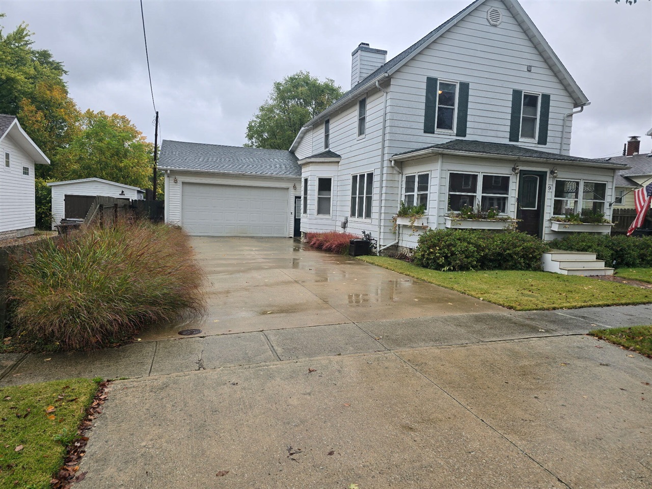 9 E Beech Street, Three Oaks, MI, 49128