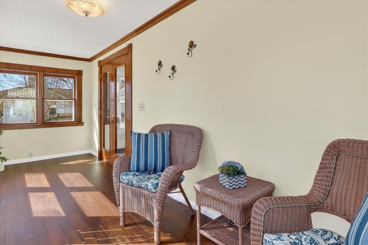 9 E Beech Street, Three Oaks, MI, 49128