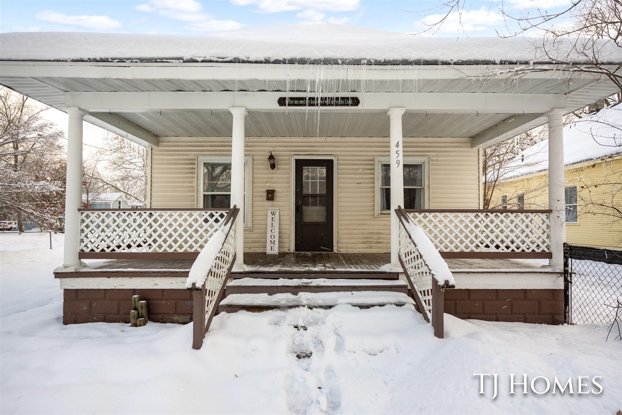 2334 Highland Street, Detroit, MI, 48206