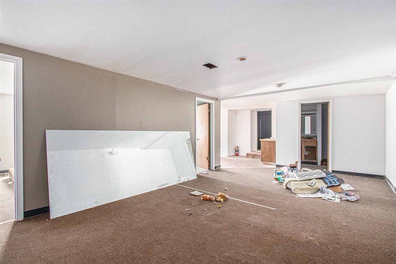 402 S Oak Street, Buchanan, MI, 49107-1557