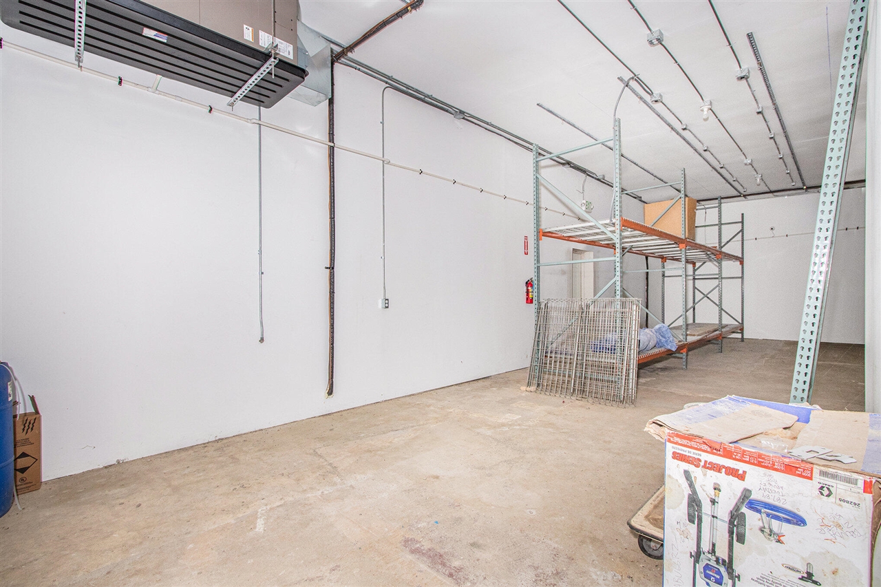 402 S Oak Street, Buchanan, MI, 49107-1557