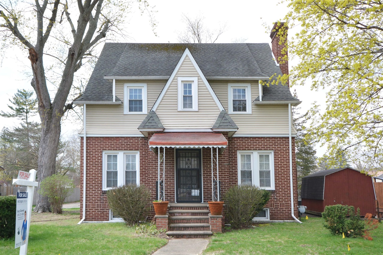 2714 Rochester Road, Royal Oak, MI, 48073 3639