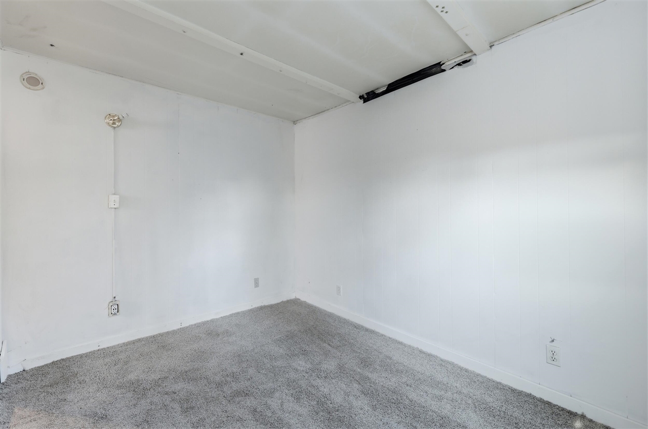 914 Fulton Street, Grand Rapids, MI, 49504-6215