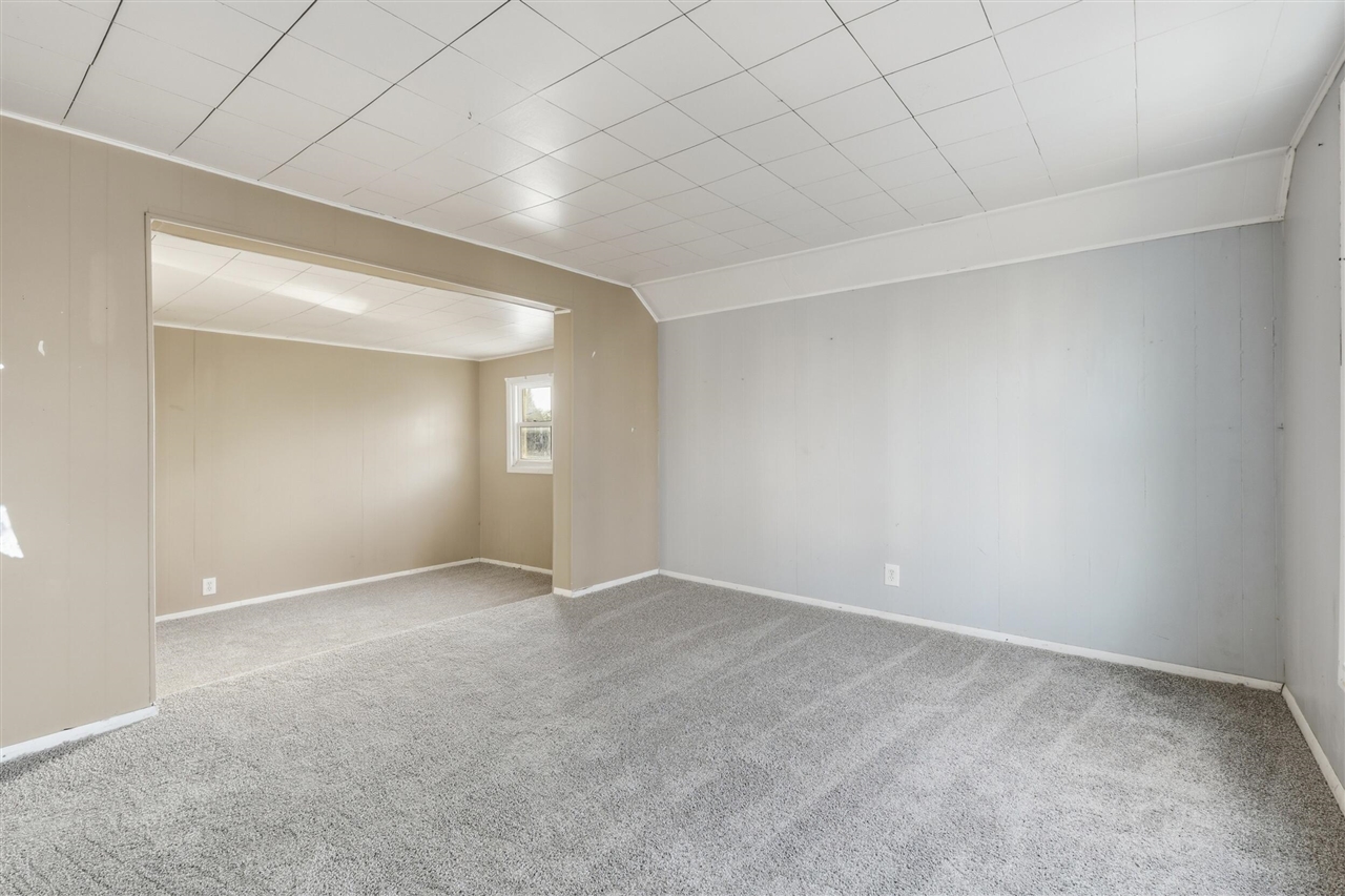 914 Fulton Street, Grand Rapids, MI, 49504-6215