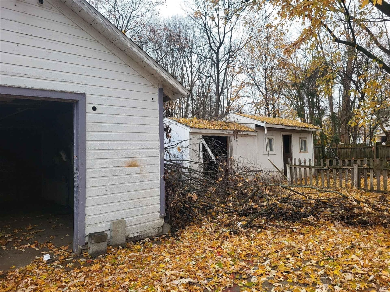 2012 March Street, Kalamazoo, MI, 49001-3958