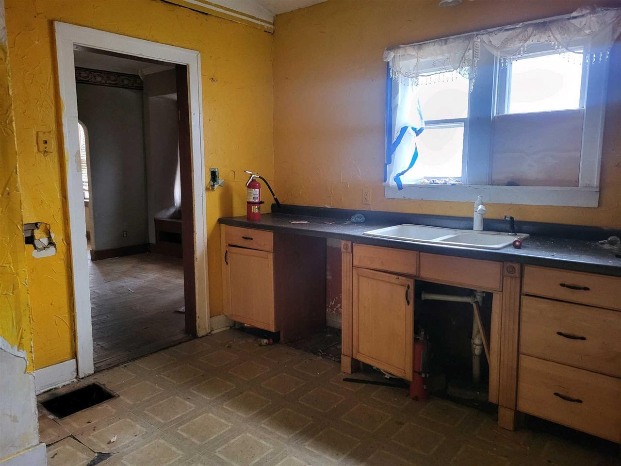 2012 March Street, Kalamazoo, MI, 49001-3958