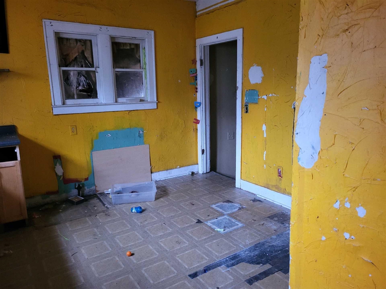 2012 March Street, Kalamazoo, MI, 49001-3958