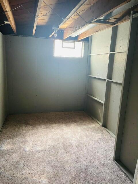 865 Carrier Creek Boulevard, Grand Rapids, MI, 49503-1250