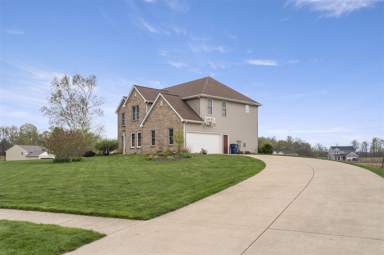 Homes for sale in Berrien Springs, MI | 5994 Vrana Dr, Berrien Springs, MI 49103 | MLS# 70508997