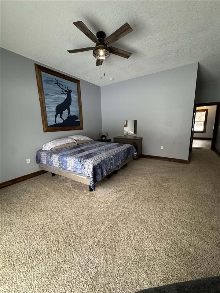 6635 E Chicago Road, Jonesville, MI, 49250-9752