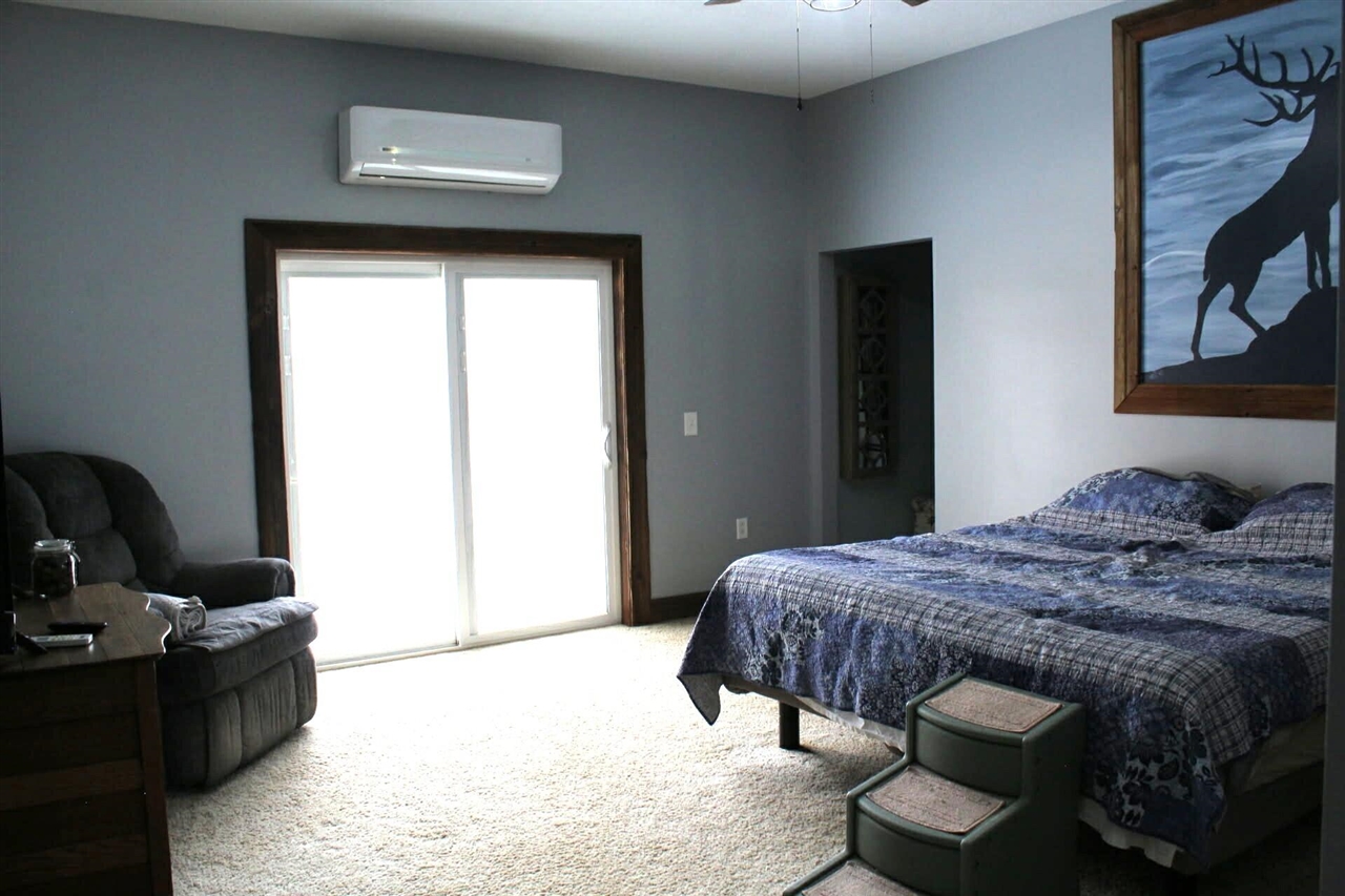 6635 E Chicago Road, Jonesville, MI, 49250-9752