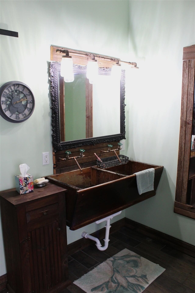 6635 E Chicago Road, Jonesville, MI, 49250-9752