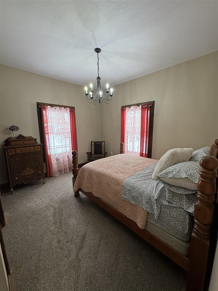 6635 E Chicago Road, Jonesville, MI, 49250-9752