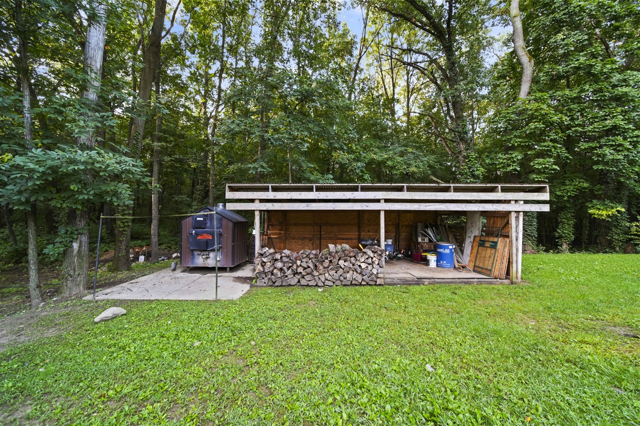 6635 E Chicago Road, Jonesville, MI, 49250-9752