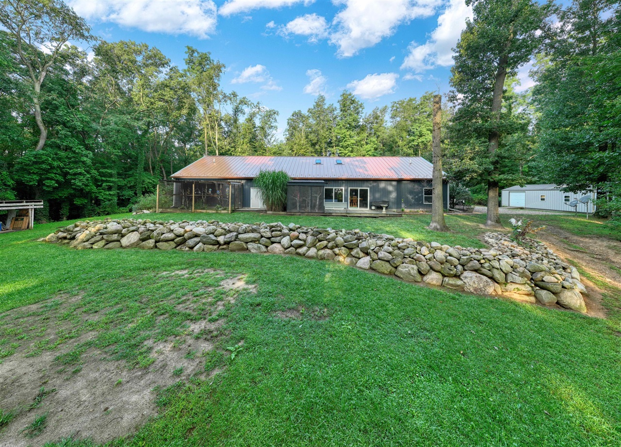 6635 E Chicago Road, Jonesville, MI, 49250-9752