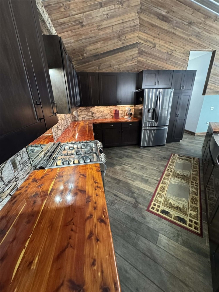 6635 E Chicago Road, Jonesville, MI, 49250-9752