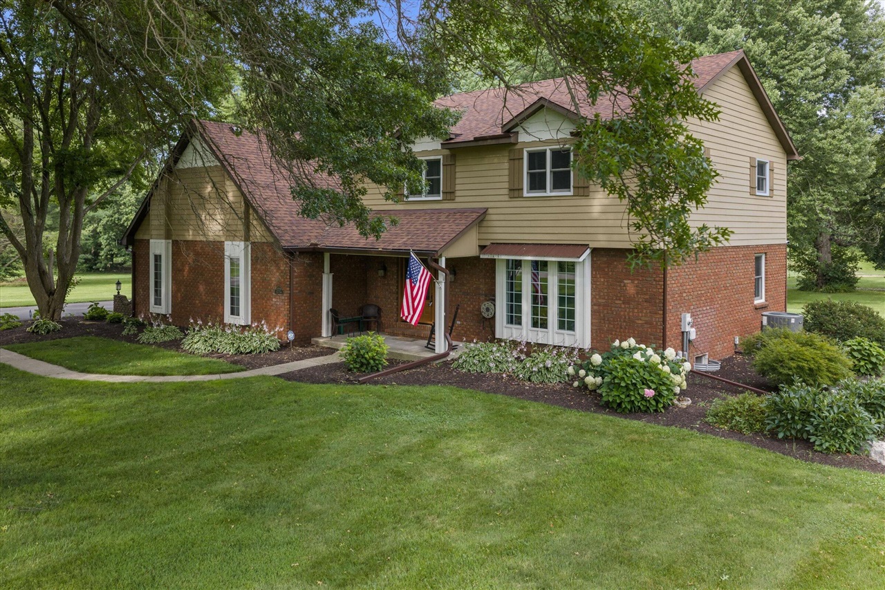 1st image of 22279 Loupee Dr, Cassopolis, MI 49031 | MLS# 70509121