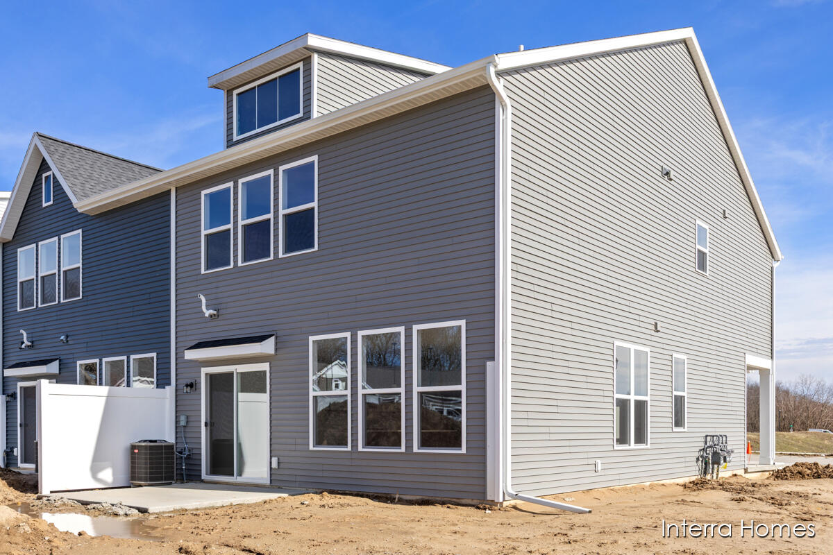  UNIT 26, Kentwood, MI, 49512-5279