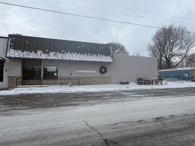 71 S Front Street, Grant, MI, 49327