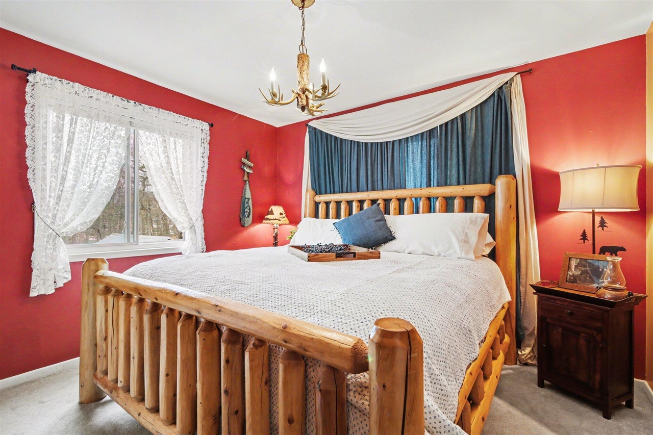 12718 112th Avenue, Grand Haven, MI, 49417-9728