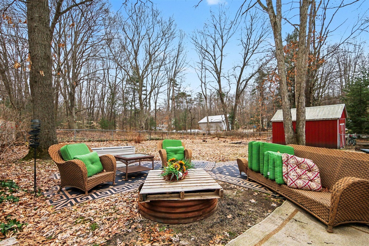 12718 112th Avenue, Grand Haven, MI, 49417-9728