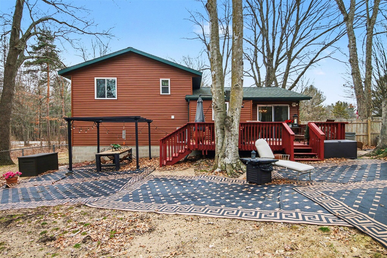 12718 112th Avenue, Grand Haven, MI, 49417-9728