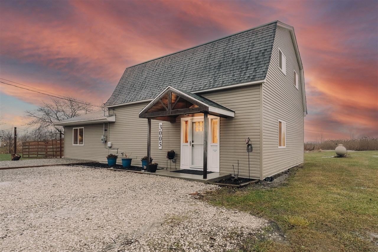 Homes for sale in Update, MI | 3005 Plank Rd, Update, MI 48039 | MLS# 70509823