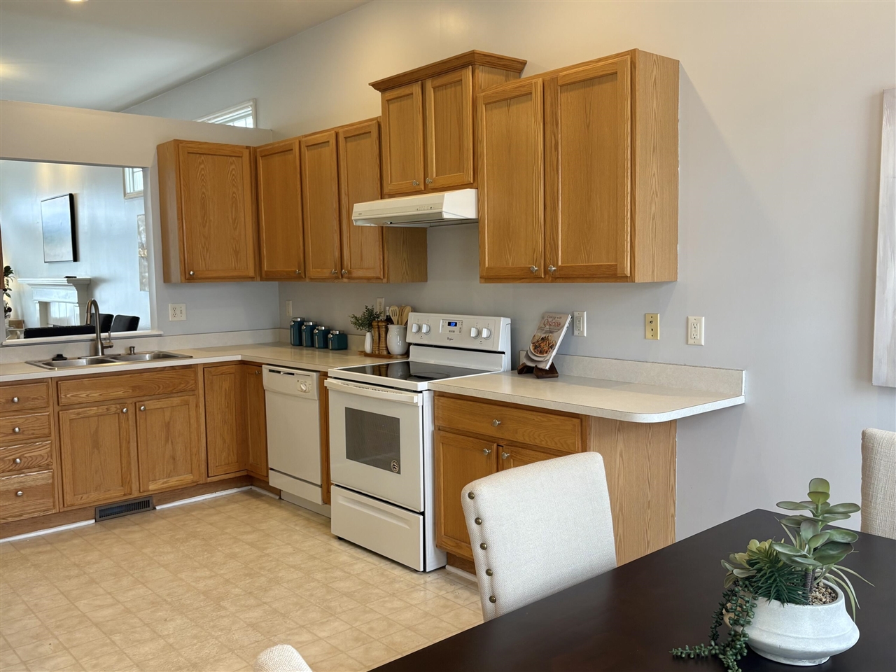 2973 Salem Drive, Ann Arbor, MI, 48103-6811