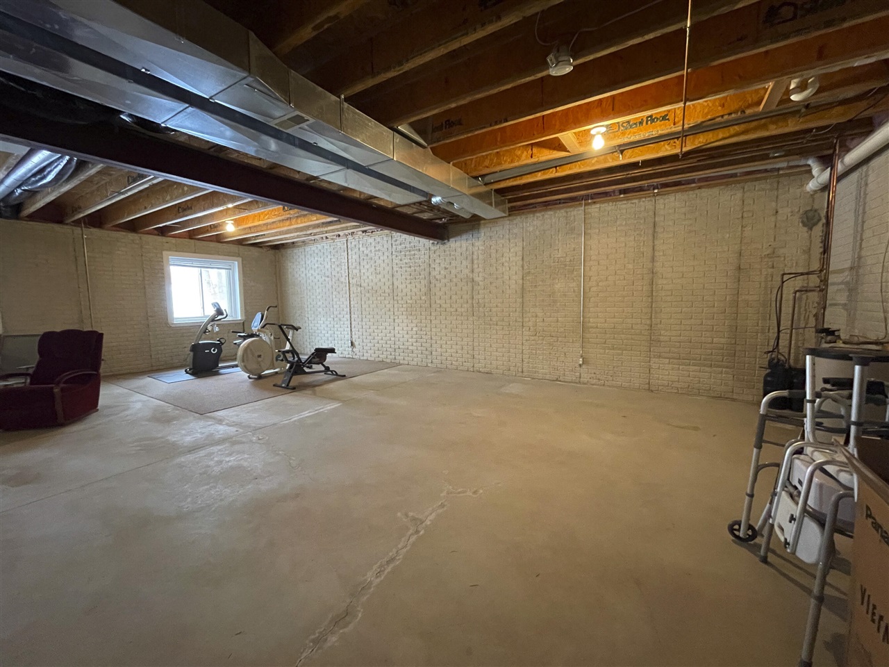 Homes for sale in Manchester, MI | 332 Wildwood Dr, Manchester, MI 48158 | MLS# 70510000