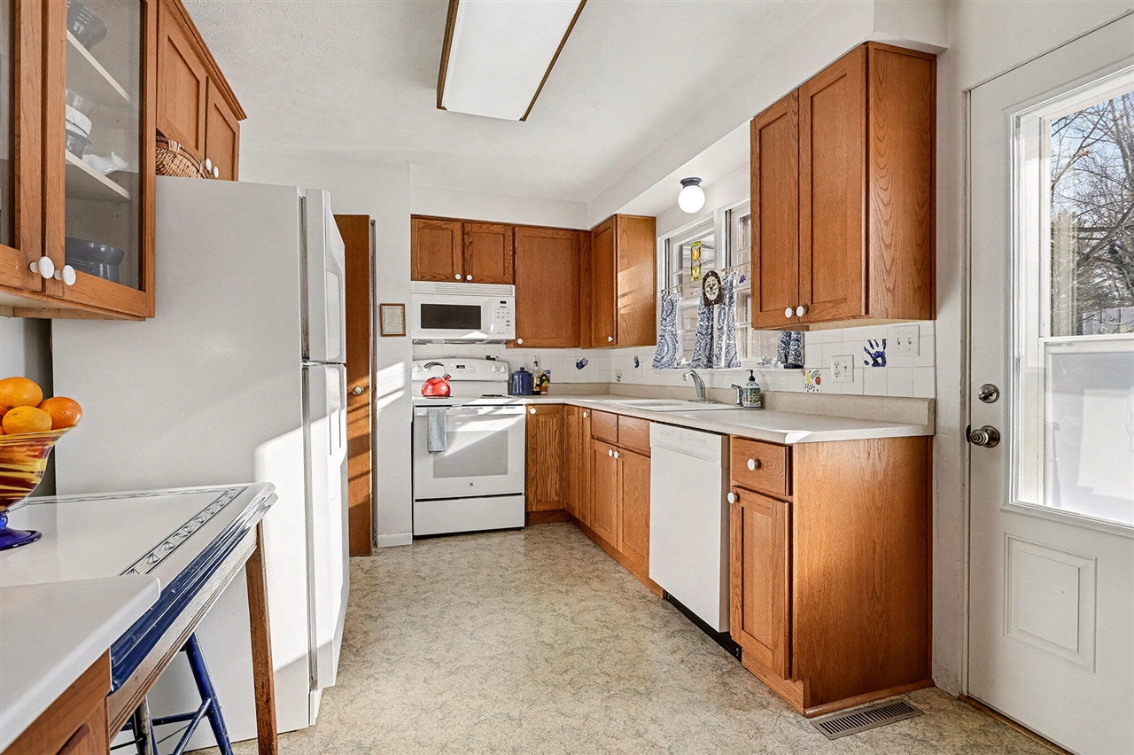 61100 Quinnesec Road, Cassopolis, MI, 49031-9452