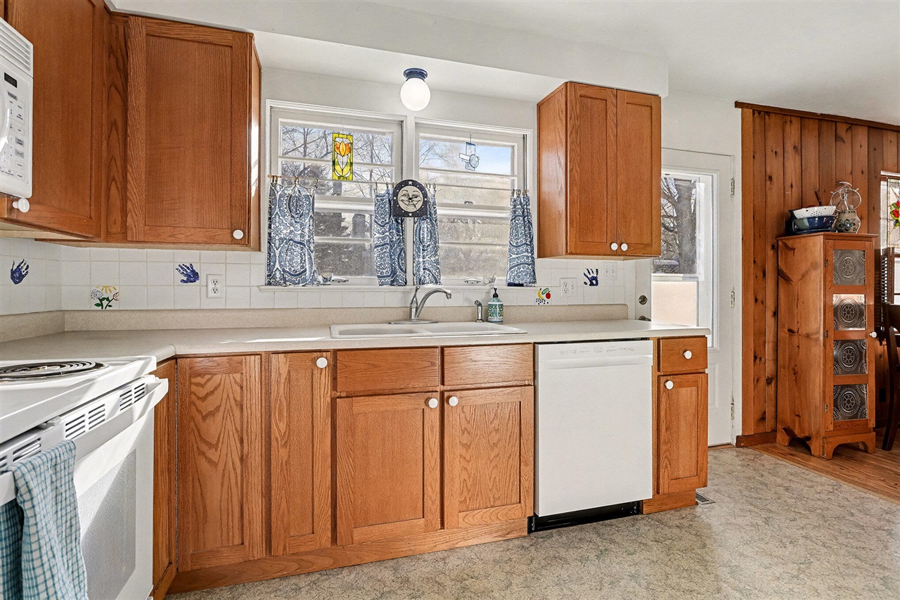 61100 Quinnesec Road, Cassopolis, MI, 49031-9452