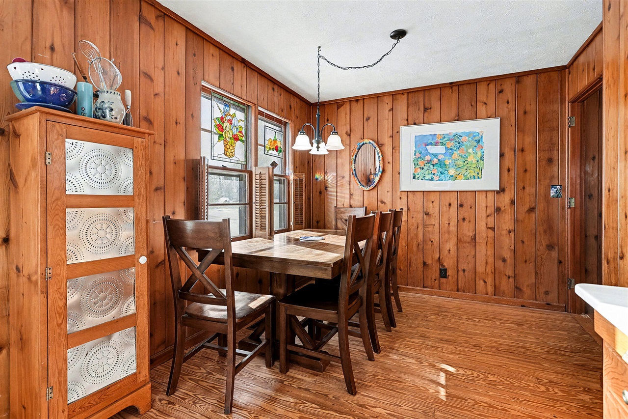 61100 Quinnesec Road, Cassopolis, MI, 49031-9452