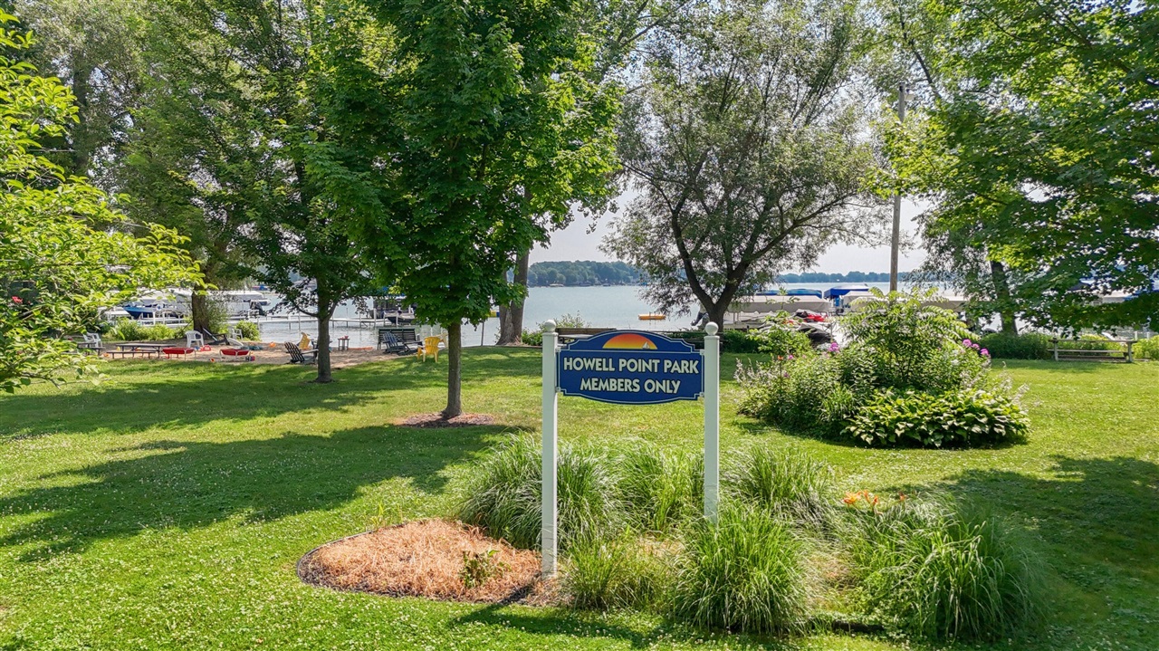 61100 Quinnesec Road, Cassopolis, MI, 49031-9452