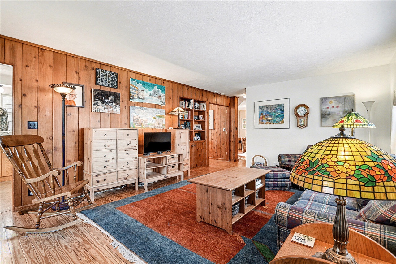 61100 Quinnesec Road, Cassopolis, MI, 49031-9452