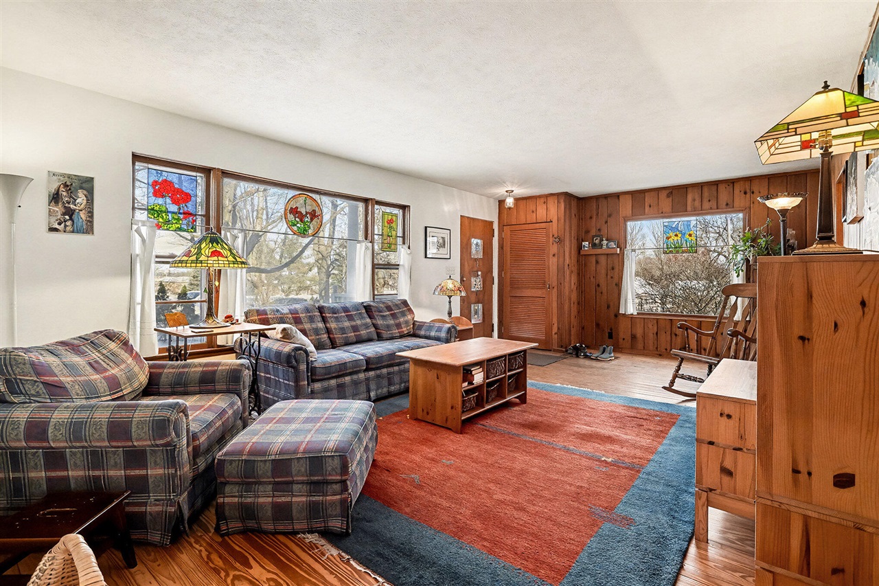 61100 Quinnesec Road, Cassopolis, MI, 49031-9452