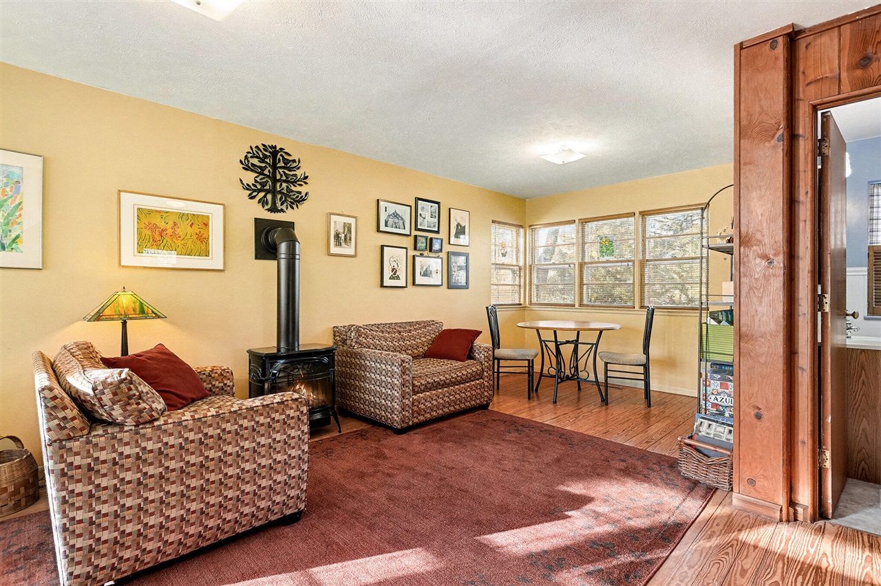 61100 Quinnesec Road, Cassopolis, MI, 49031-9452